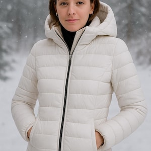 Women&#39;s Quilted Puffer Jacket – Warm Winter Coat with High Neck & Zip Pockets