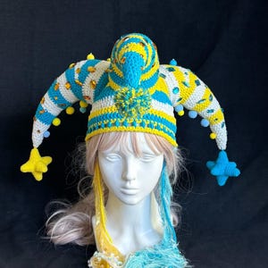 Sombrero de bufón de ganchillo hecho a mano / Accesorio de payaso de cosplay colorido