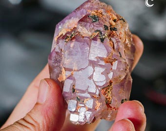 Kryształ ametystowego żółtego szkieletu kwarcowego berła, okaz surowej starej rudy z Madagaskaru, uzdrawiający