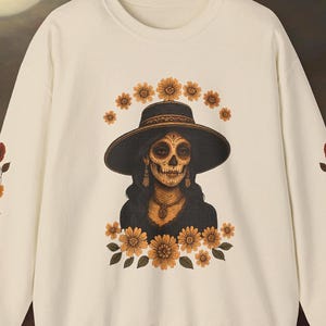 Halloween Flower Skull Catrina Sweatshirt, Day of the Dead, Unisex Crewneck, Vaccacional Gift, Mexican Autumn Fashion