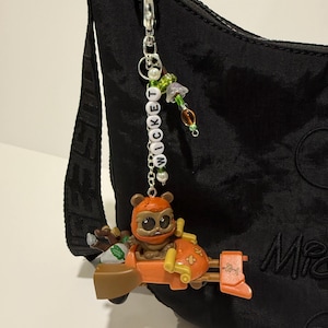 Wicket Keychain – Star Wars Ewok Disney Doorables – Handmade Beaded Bag Charm – Cute Ewok Keychain Gift for Star Wars Fans