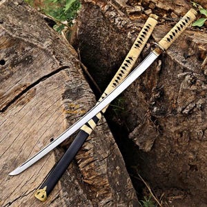 Hand-Forged 1060 Steel Katana: Authentic Japanese Samurai Sword