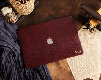 Custom Retro Red Crocodile Leather MacBook Case, Embossed Cover with Gold Foil Name For MacBook Pro Air 13 14 15 16, Neo A18, Gift for Her