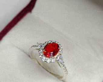 Ovale robijn ring sterlingzilver | Ring geboortesteen juli | Rode edelsteenring | Sierlijke robijnrode verlovingsring | Cadeau voor haar