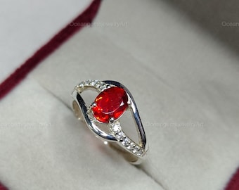 Anillo de compromiso con rubí / Anillo de rubí auténtico para mujer / Anillo de rubí dorado / Regalo minimalista con piedra natal de julio