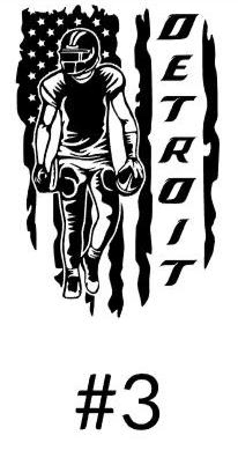 K&ouml;nnte beinhalten: Schwarz-wei&szlig;e Grafik eines Footballspielers mit Helm vor einem verwitterten amerikanischen Flaggen-Design. Das Wort "DETROIT" ist vertikal ausgerichtet. Die Nummer "3" befindet sich darunter.