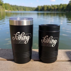 Vaso de pesca grabado: Taza de viaje de acero inoxidable con aislamiento Polar Camel