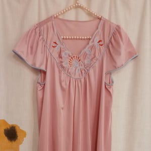 Vintage Vanity Fair pink flutter sleeve nylon nightie