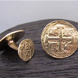 Men&#39;s Coin Cufflinks in Gold Bronze (one pair) - IN STOCK (N)