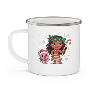 Taza de camping personalizada de esmalte con el personaje de Moana para Navidad / Niña adorable con bastón de caramelo de cerdo, taza infantil para chocolate caliente imagen 4