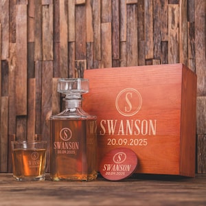 Personalized Whiskey Decanter and Glass with Wood Box, Father&#39;s Day Gift for Dad, Husband Gifts, Grandfather Gifts, Christmas Gifts for Him