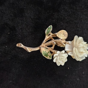 Rose brooch