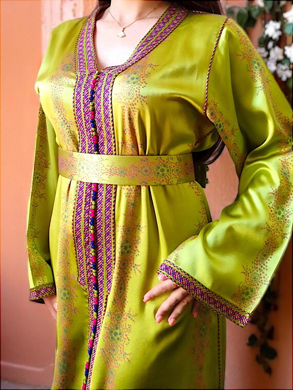 VERDANT CHARME CAFTAN Caftan Marocain Fait Main, Robe Musulmane - Main Image