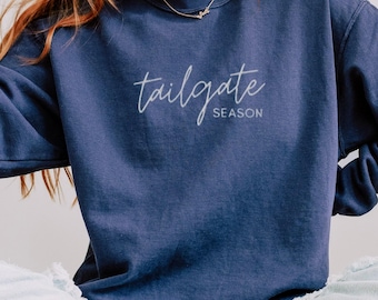 Sudadera bordada Tailgate Season / Jersey de fútbol con lavado vintage