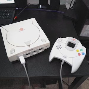 Refurbished Vintage Sega Dreamcast Console Bundle (Controller and Cables)