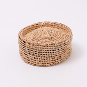 Raffia Pillbox Hat Handwoven Open Weave Hat Women Straw Pillbox Hat Minimalist Hat Summer Formal Hat Artisan Straw Hat Elegant Hat Women