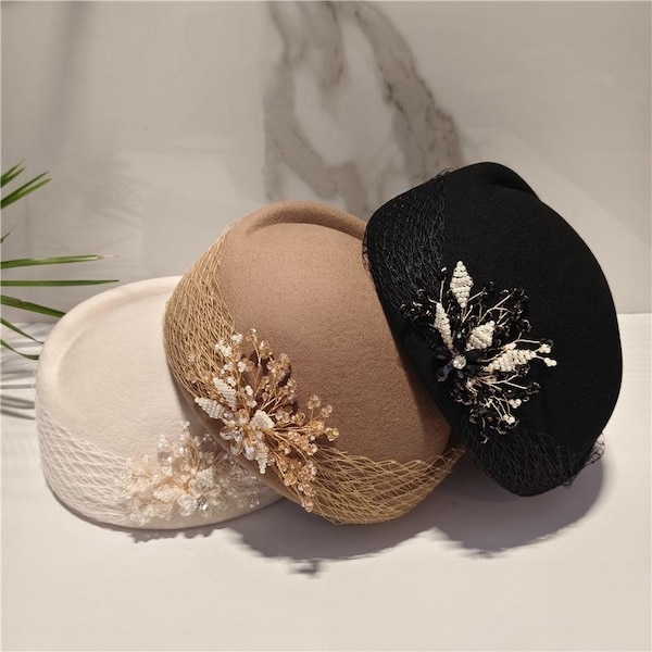 Wool Pillbox Hat with Crystal Flower Brooch Vintage Veil Beret Hat Flight Attendant Painter Hat for Women