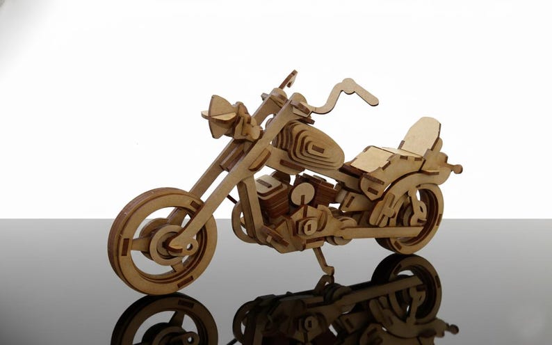 Chopper Motorcykel SVG | 3D Träpussel Laserskurna Filer | Biker Presentidé | Cruiser Motorcykel Modellbyggsats DXF | DIY Leksaksritning för Glowforge bild 1