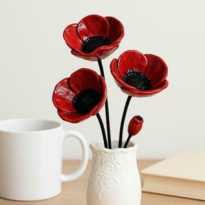 Coquelicot rouge en céramique fait main, lot de 3+1, décoration d'intérieur, fleurs rouges, cadeau bouquet de porcelaine froide, décoration de fleurs de mariage