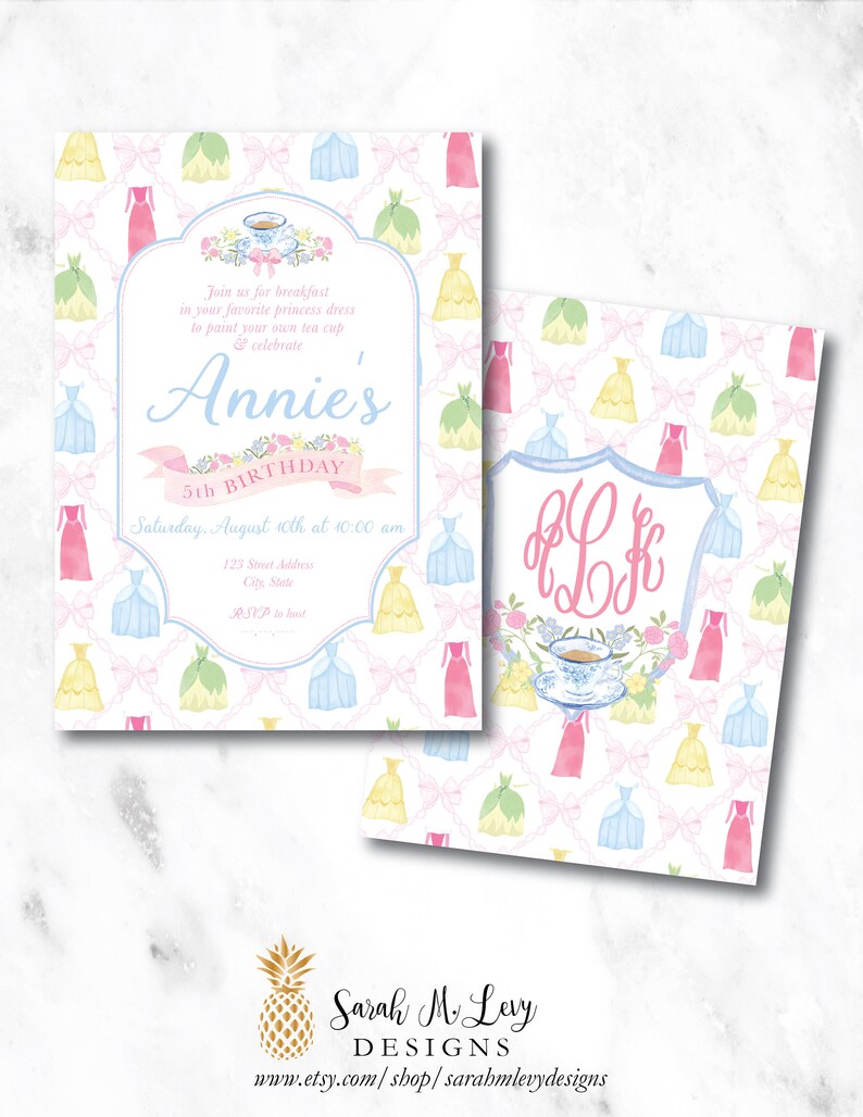Puede incluir: Invitaci&oacute;n en acuarela con tem&aacute;tica de princesas. La invitaci&oacute;n presenta un fondo rosa claro con un patr&oacute;n de vestidos y lazos. El texto dice "5&ordm; Cumplea&ntilde;os de Annie" con detalles del evento. Tambi&eacute;n se ve una tarjeta a juego.
