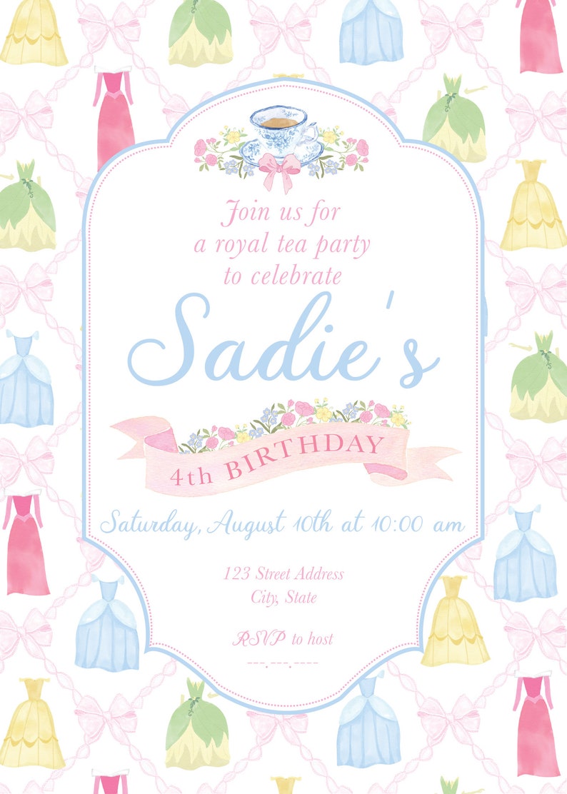 Puede incluir: Una invitaci&oacute;n de acuarela para una fiesta de t&eacute;, con un marco central que contiene texto y una ilustraci&oacute;n de taza de t&eacute;. La invitaci&oacute;n incluye el texto "Join us for a royal tea party to celebrate Sadie's 4th Birthday". El fondo tiene un patr&oacute;n de vestidos y lazos.