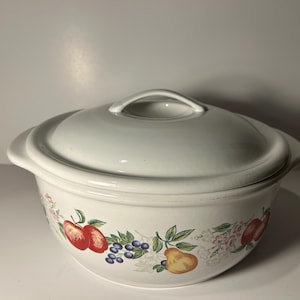 CORELLE Coordinates 2.5 Qt Casserole Dish w/ Lid Retired CHUTNEY Cookware