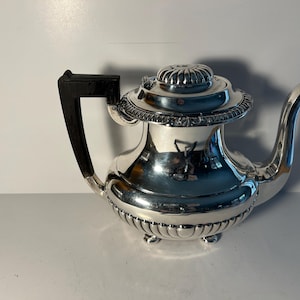 REED & BARTON ティーポット Reed & Barton Silverplate Teapot - Hollowware, Floral