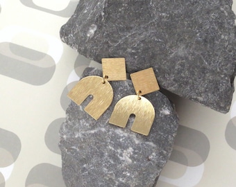 Numa - Geometric Bright Brass U Arch Earrings; Square Studs; Sculptural Gold Tone Arc Geo Post Earring (Boucles en Laiton) by InfinEight