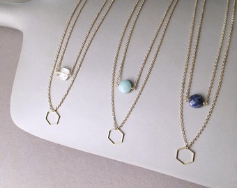 Ohq - Zweireihige Goldkette mit Hexagon; Geometrischer Tiny Geo Anhänger; Aqua Amazonit gelber Ananasquarz; Brautjungfer Geschenk von InfinEight