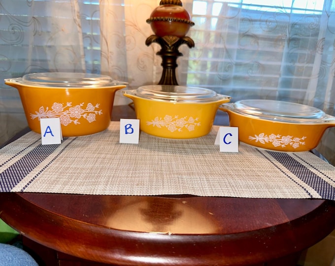 Featured listing image: Pyrex Casserole Dishes with Lids 1970s