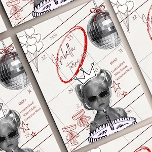 Puede incluir: Una tarjeta de invitación de cumpleaños con una foto en blanco y negro de un niño con gafas de sol, una corona dibujada a mano, una bola de discoteca, globos y un pastel. El texto dice Isabella Turns 30, 18:00, Lourensford Wine Estate, Somerset West.