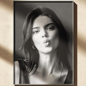 Poster Kendall Jenner, photo de célébrité, modèle noir et blanc, décoration de chambre Kardashian, impression d&#39;art mural belle femme, couverture de magazine