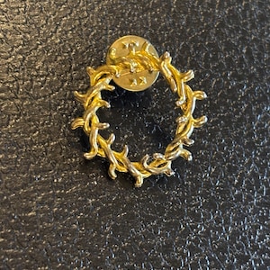Vintage Gold Toned Crown of Thorns Brooch