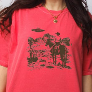 Comfort Colors, Vintage Washed Shirt, Wild West Tshirt, Rodeo Cowgirl Top, Ufo Cowboy Shirt, Ufo horse shirt, Women&#39;s Ufo western, Ufo shirt