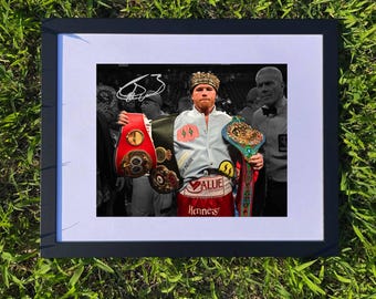 Canelo Álvarez Autógrafo Firmado REIMPRESIÓN Campeón Mundial de Cuatro Divisiones e Ícono del Boxeo Impresión de Póster 8x10