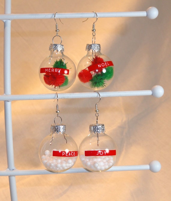 Holiday Time~Red & White CLIP ON POM POMS Christmas ORNAMENT~NWT