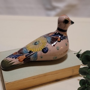 Vintage Talavera Pottery Bird Figurine: Hand-Painted Mexican Folk Art