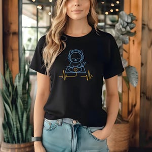 Neon DJ Katzen-Shirt, coole Katze DJ-Shirt, lustige Katze mit Kopfhörern, Komfortfarben, Geschenk für Katzenliebhaber, trendiges grafisches T-Shirt, DJ-Katzen-Kitty-Shirt