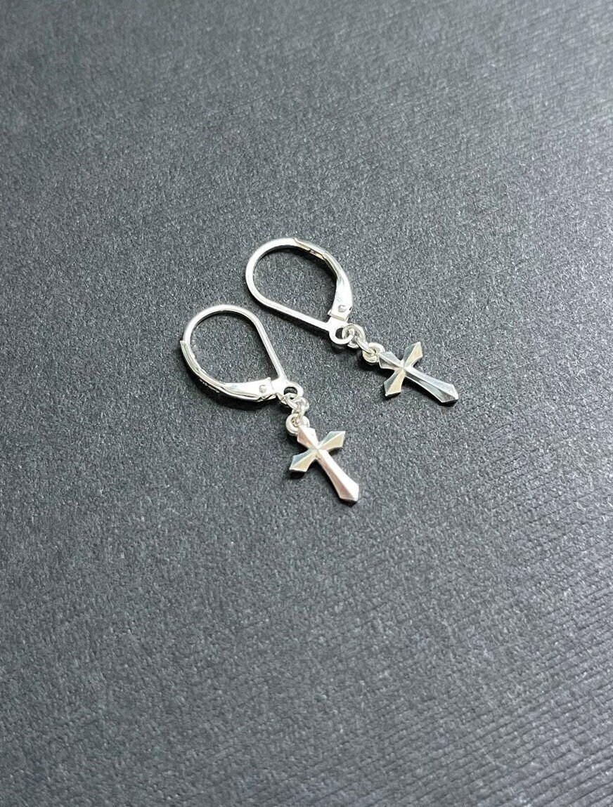 Lesilvestone sale cross earrings