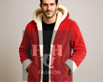 Op de afbeelding: Een rode jas met capuchon en crèmekleurige afwerking en voering. De jas heeft een voorzak en de tekst "HH Fashion" is zichtbaar op de voorkant. De jas wordt open gedragen, waardoor een zwart shirt eronder zichtbaar is.