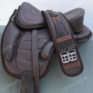 Freemax Softy Leather Saddle | Treeless, Comfortable, Lightweight, Trail, Endurance, All Sizes, With Girth & Stirrups