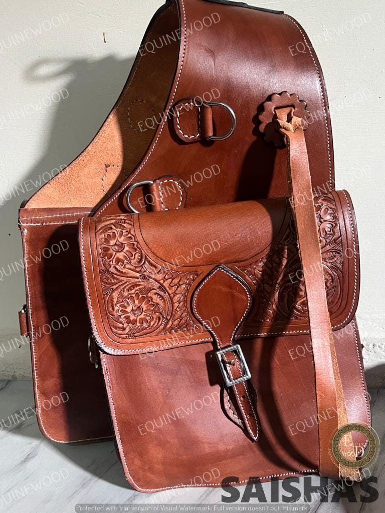手作り？馬　彫刻　ショルダーバッグ　カバン　ウエスタン　革製品　アンティーク馬具 手作り？馬 彫刻 ショルダーバッグ カバン ウエスタン 革製品