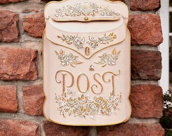 Rustic Vintage Wall Mailbox, Farmhouse Metal Post-Box, Decorative Garden Mail Holder, Nostalgic Wall Decor