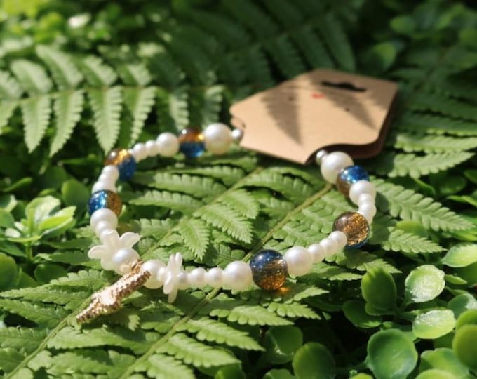 Starfish charm bracelet