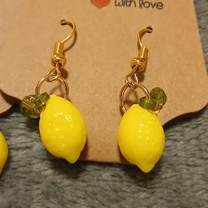 Zitrone Tropfen Ohrringe, süßer Spaß, Geschenk für sie, Sommer Ohrringe