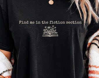 Book Lover Minimalist Tee T-shirt | Reading Shirt, Bibliophile Design