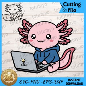 Könnte beinhalten: Eine digitale Illustration eines hellrosa Axolotls mit blauem Kapuzenpullover, das vor einem silbernen Laptop sitzt und tippt. Auf dem Bildschirm ist ein Glühbirnensymbol über dem Wort CODE zu sehen. Das Design hat kräftige schwarze Konturen.