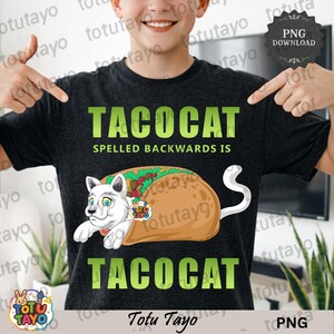 Puede incluir: Un juego de tres tazas de cerámica con un acabado moteado y mate. Las tazas son de color crema, gris claro y gris oscuro. Cada taza tiene un diseño simple y minimalista y un asa redondeada.