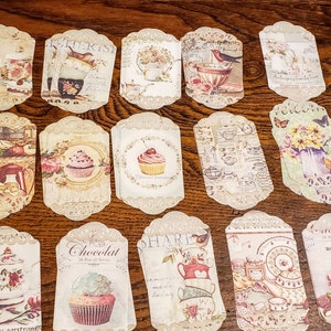 Papieranhänger mit Bonbons; Cupcakes und Süßigkeiten; Set 45 Teile; Vintage-Look