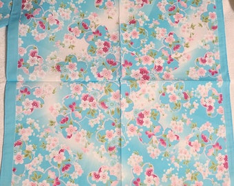 Taschentuch Damen Set bestehend aus 4 neuen Taschentüchern; GROSSES Aqua mit dunkelrosa und weißen Kirschblüten